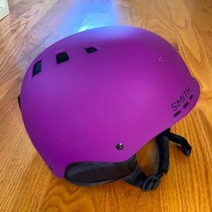 Smith Holt snow helmet